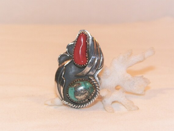 Large Sterling Silver SOuthwestern Style Ring, Re… - image 3