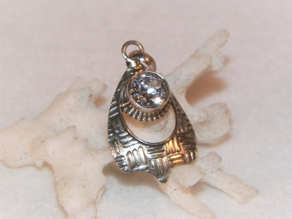 Unique Sterling Silver Pendant With Clear Stone, - image 1
