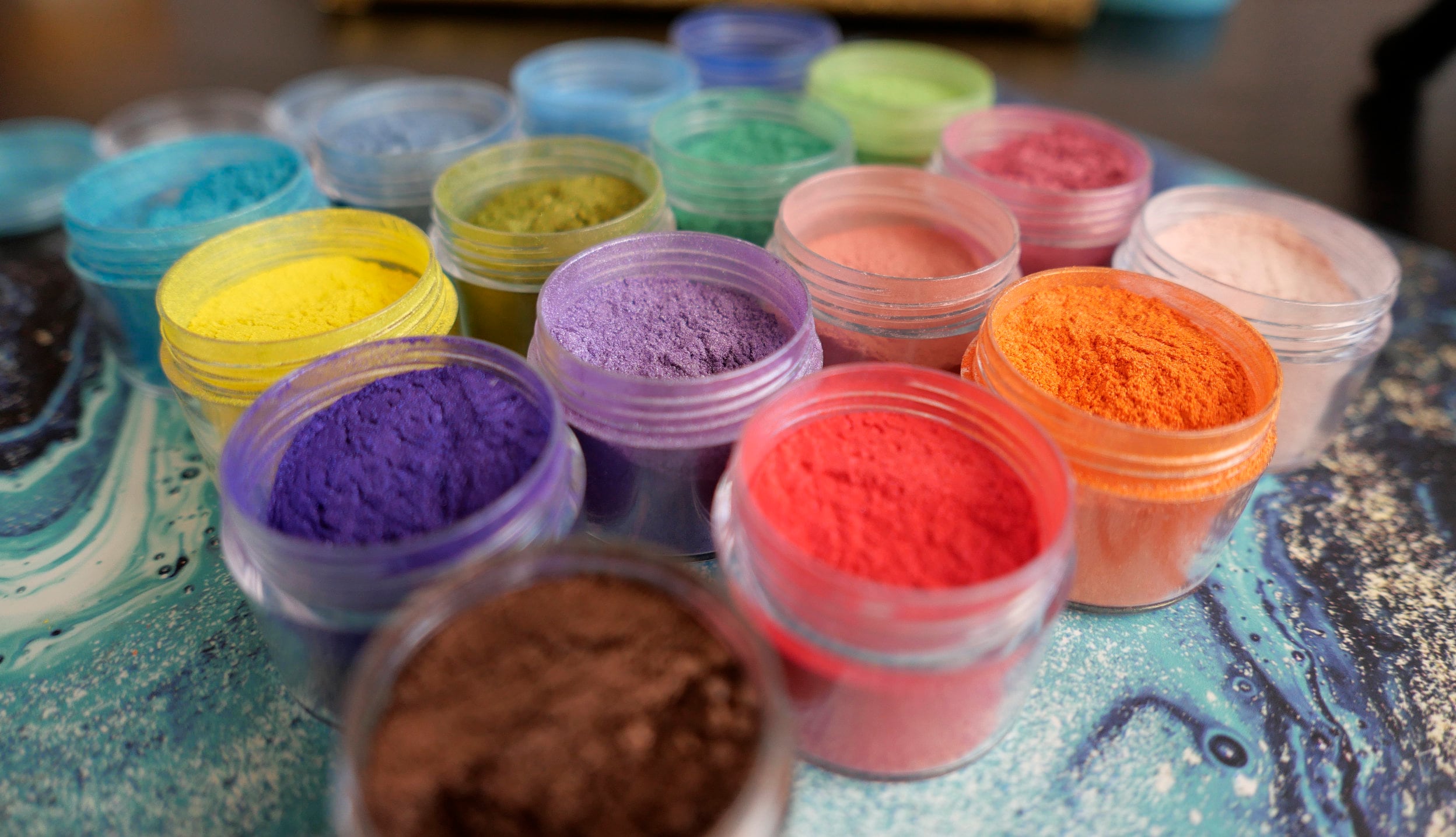 Natural Food Coloring and Soap Dye -Bundle of 18 (10ml) Liquid Bath Bomb  Colorant 30 Wrap Bags 1 Sealer- Food Grade Skin Safe Dye for Slime Pigment