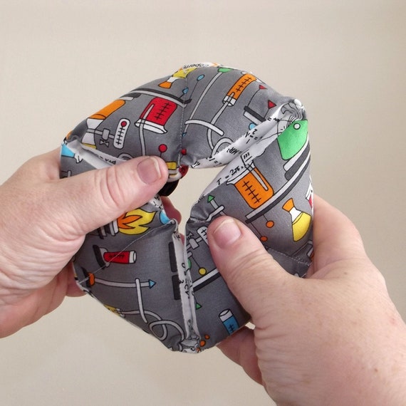 hand fidgeting autism