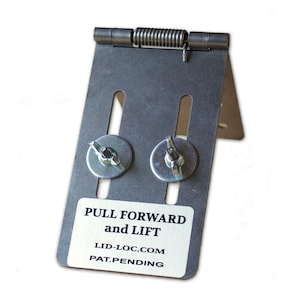 Lid-Loc trash can latch