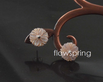 10mm Luster  Natural Carved White Pink Daisy Flower Shell Mop Earring Stud Seashell Flower Ear 925 Silver  Earring Wedding gift Jewelry
