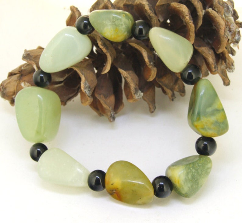 Nugget Natural Green Jade Gemstone Beads Bracelet Beaded Elastic line Bracelet