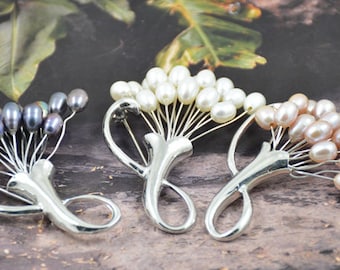 Pink Rice Pearl Brooch: Platinum Plated Flower Jewelry