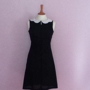 Vintage 1960&#39;s Peter pan collar Aline sleeveless black & white dress
