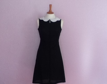 Vintage 1960's Peter pan collar Aline sleeveless black & white dress