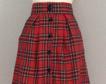 red and black plaid skirt 8x10