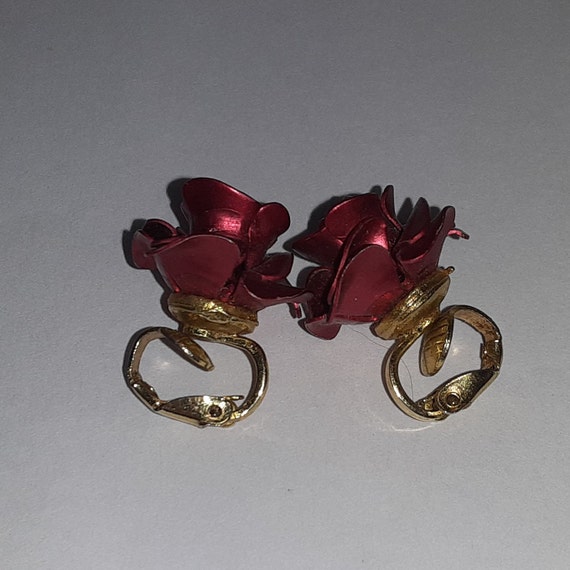 Vintage 1980s Clip-On Sculpted Metal Rose Earrings - image 3