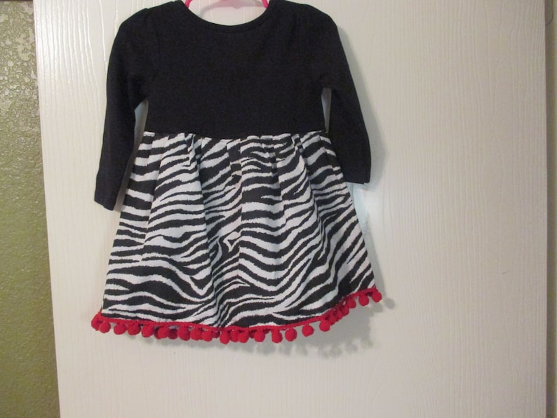 Girl/'s Fashionable Dress Long sleeve T-shirt dress Great dress for pictures by Mvious Da/'Zigns Zebra print red and white dress