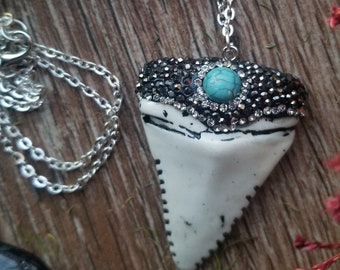 shark tooth, beach jewelry, shark tooth necklace, gifts for her, surfer necklace, gifts for dad, memorial day, mom gift
