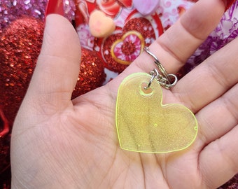 resin heart keychain, key accessories, valentines day, gifts for her, gifts under 10, heart keychain, epoxy, valentines gift, cute gifts