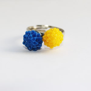anelli di fiori impilati, gioielli margherita, fiori, anelli, gioielli impilati, gioielli fatti a mano, gioielli floreali, boho, gioielli boho, accessori