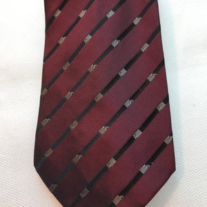 Mens Bugatchi Dress Tie From the 1990&#39;s Burgundy with Black stripes, Made in Italy.