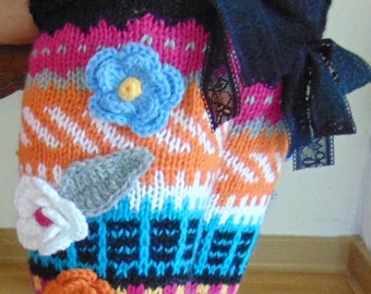 Hand knit knee socks. House knee socks. Flower knee socks. Woman, girl socks. Leg warmers. Hand knit knee warmers. Wool socks. Made to order