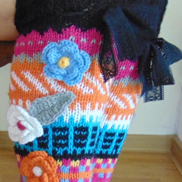 Hand knit knee socks. House knee socks. Flower knee socks. Woman, girl socks. Leg warmers. Hand knit knee warmers. Wool socks. Made to order