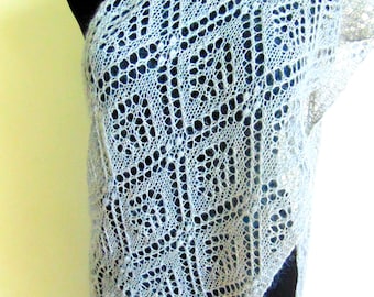 Scialle in pizzo morbido grigio, scialle in pizzo estone, scialle con nupps, scialle in pizzo mohair merino, MADE to ORDER