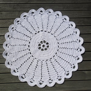 Natural white Doily Round Rug, Crochet Rustic Rug, Shabby Home Decor, Country chic Rug, Nursery Rug, floral rug, floor mat, carpet