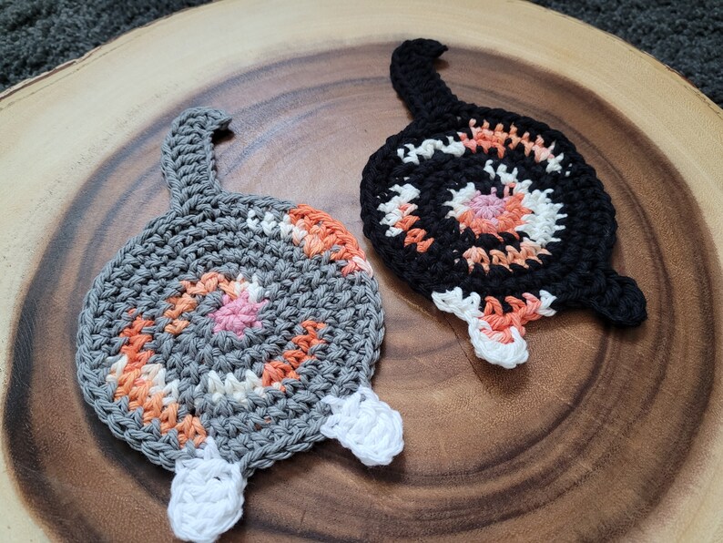 Cat Butt Coasters Set of 2, Crochet Calico Cat Butt, Gift for Cat Lovers, Whimsical Funny Coasters, Housewarming Gift, Cotton Coasters image 5