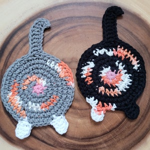 Cat Butt Coasters Set of 2, Crochet Calico Cat Butt, Gift for Cat Lovers, Whimsical Funny Coasters, Housewarming Gift, Cotton Coasters image 6