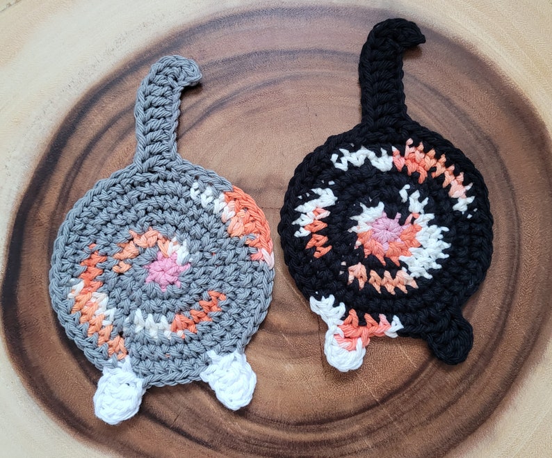 Cat Butt Coasters Set of 2, Crochet Calico Cat Butt, Gift for Cat Lovers, Whimsical Funny Coasters, Housewarming Gift, Cotton Coasters image 6