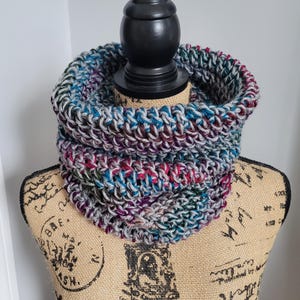 Crochet Cowl Scarf, Neckwarmer, Chunky Cowl, Women's Cowl, Modern Cowl, Gift for Her