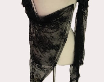 Detached Goth Bridal Sleeves with Huge Flared Lace Bell Hem, Alt Wedding Elastic Ruffled Lace Arm Cuffs
