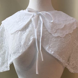 White Lace Bridal Capelet,  Embroidered Eyelet Peter Pan Collar Wedding Cape