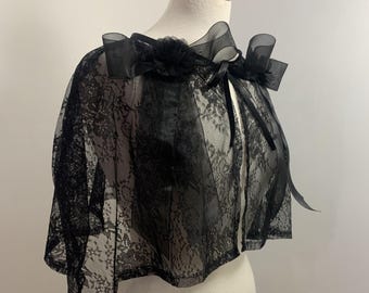 Black Goth Lace Capelet, Romantic Dark Victorian  Wedding Cape