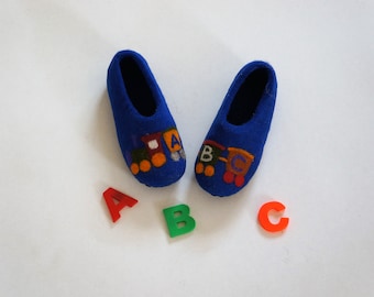 Kids slippers/Home shoes/Wool felt/Baby shoes/Slippers/Kids shoes/Winter shoes/Baby booties/Toddler shoes/Unisex kids shoes
