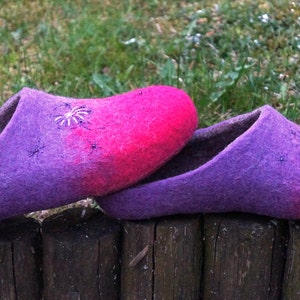 Womens slippers/Women boots/Mules/House shoes/Women shoes/Shoes for women/Slippers/Wool felt/Gift for wife/Toddler girl shoes/Christmas gift