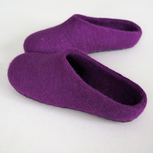 Warm vilt wollen schoenen / Vilt wol slippers voor vrouwen / Vilt wol / Vrouwen slippers / Home schoenen / Slippers / Huis schoenen / Handgemaakte / Vrouwen schoenen / Cadeau idee