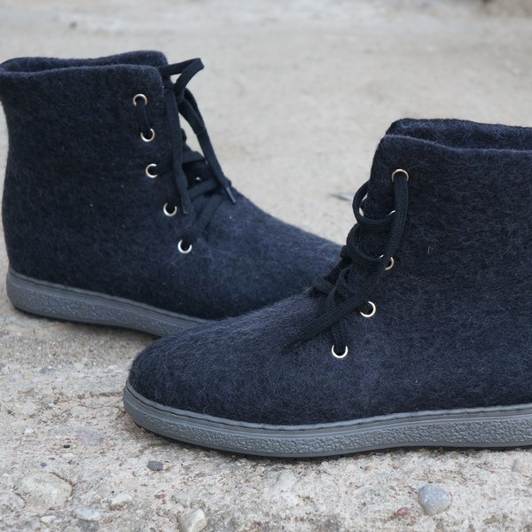 Handmade winter black felted boots for men with rubber soles / Eco friendly warm men shoes