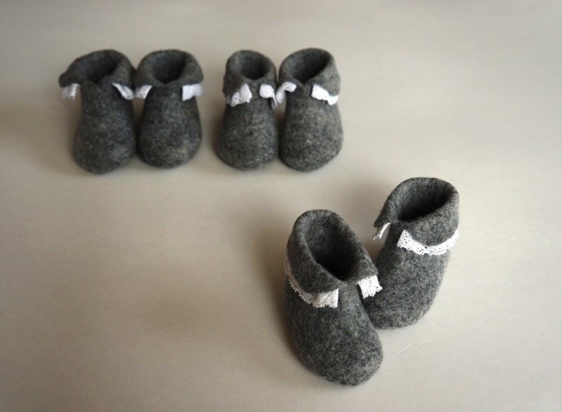 Felt shoes newborn gift/Soft boots/Wool shoes/Grey baby booties/House shoes/Baby shoes/Wool slippers/Kids shoes from merino wool/Booties image 3