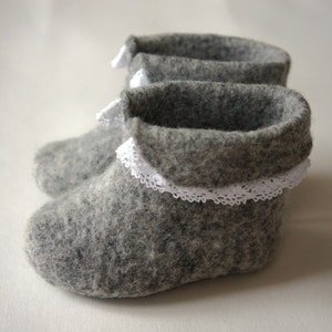 Felt shoes newborn gift/Soft boots/Wool shoes/Grey baby booties/House shoes/Baby shoes/Wool slippers/Kids shoes from merino wool/Booties image 2