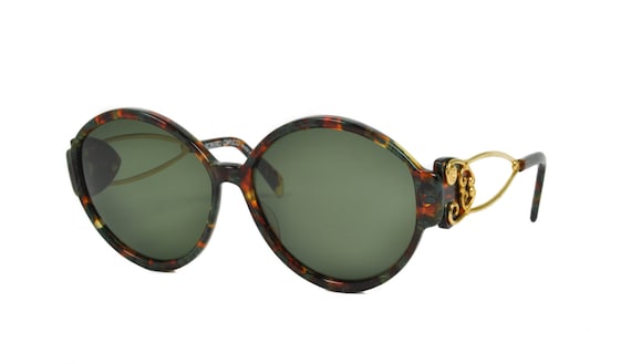 Havana Round Glasses with Gold Accents