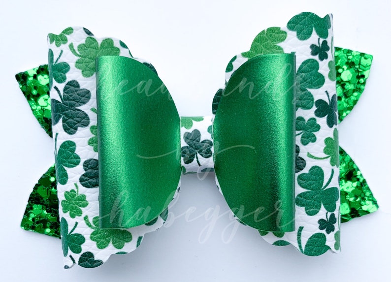 Gold Hair Bow Photo Prop Girls Hair Clip Shamrock Green Glitter Bow Hair Clip St Paddy/'s Day Hair Bow St Patrick/'s Day Hair Clip