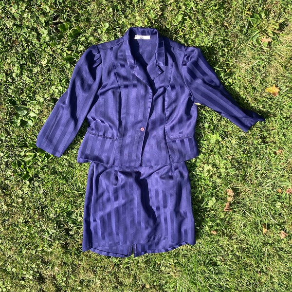 70s 80s Navy Blue Vintage Plus Size Volup Brett Poly Blazer Pencil Skirt Suit Det