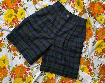 90s Talbots green and blue plaid high waist vintage shorts