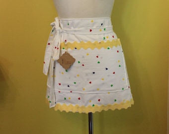 Woman's rainbow hearts apron/ Rainbow hearts pattern with oversized ric rac trim/double front pocket/lined/handsewn/Mother's day apron/gift