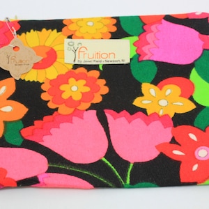 Upcycled fabric pouch/funky retro floral fabric/vintage bag/retro bag/eco friendly/recycled pouch/1960&#39;s/retro clutch/Birthday gift