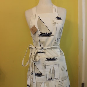 Women&#39;s nautical full baker&#39;s apron/vintage sailboats/lined/double pocket apron/Coastal apron/baking/cooking/eco friendly/Mother&#39;s day gift