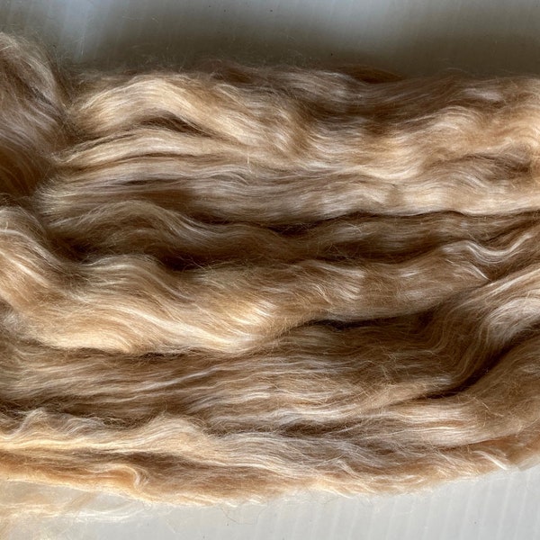 FREE SHIPPING - Baby Camel/Silk (50/50) - Luxury roving