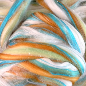 FREE SHIPPING - ROVING - Merino Blend (Merino wool/Pineapple Fiber/Mulberry Silk (75/20/5))  -  Frosted Maple