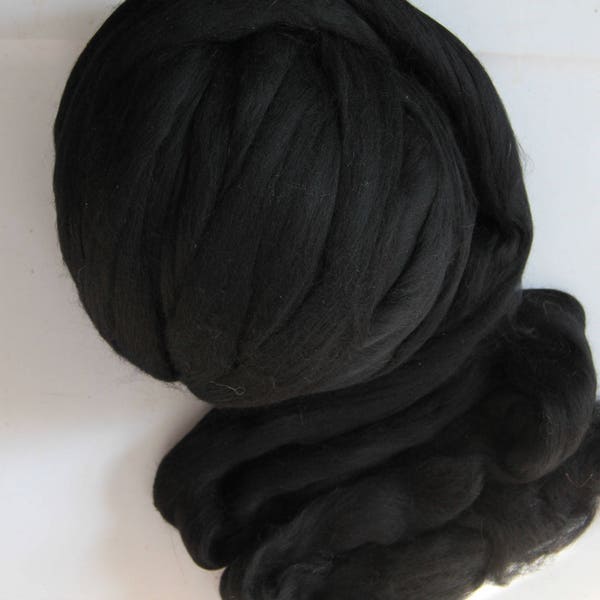 Roving - 100% Merino Wool Combed Top - Black  (2 oz)