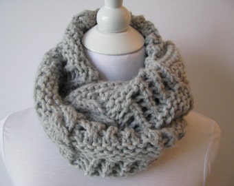 Instant Download Knitted Scarf pattern, Cowl Knitting pattern ' Virginia', circle scarf, infinity scarf.