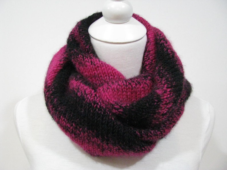 Knitted Scarf Pattern, Twisted Seamless Circular Tubular Scarf Pattern ' Skye', Circle Scarf, Tube Scarf. image 4