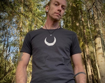 Maiden Mother Crone handprinted unisex Tshirt, Generations alternative Shirt for him, unique handdrawn Original Art Shirt, Pagan Clothing