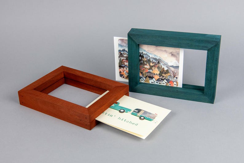 Picture Frame - Lightly Distressed - Includes plexiglass insert - 5x7 image 8