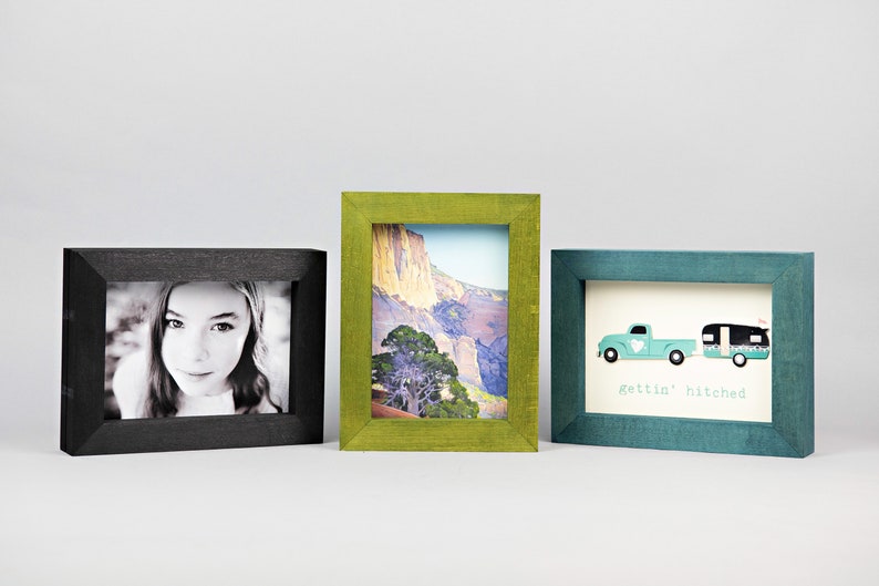 5x7 Picture Frame Lightly Distressed Comes with a plexiglass insert image 8