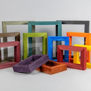 Picture Frame - Lightly Distressed - Includes plexiglass insert - 4x6, 5x7, 8x10